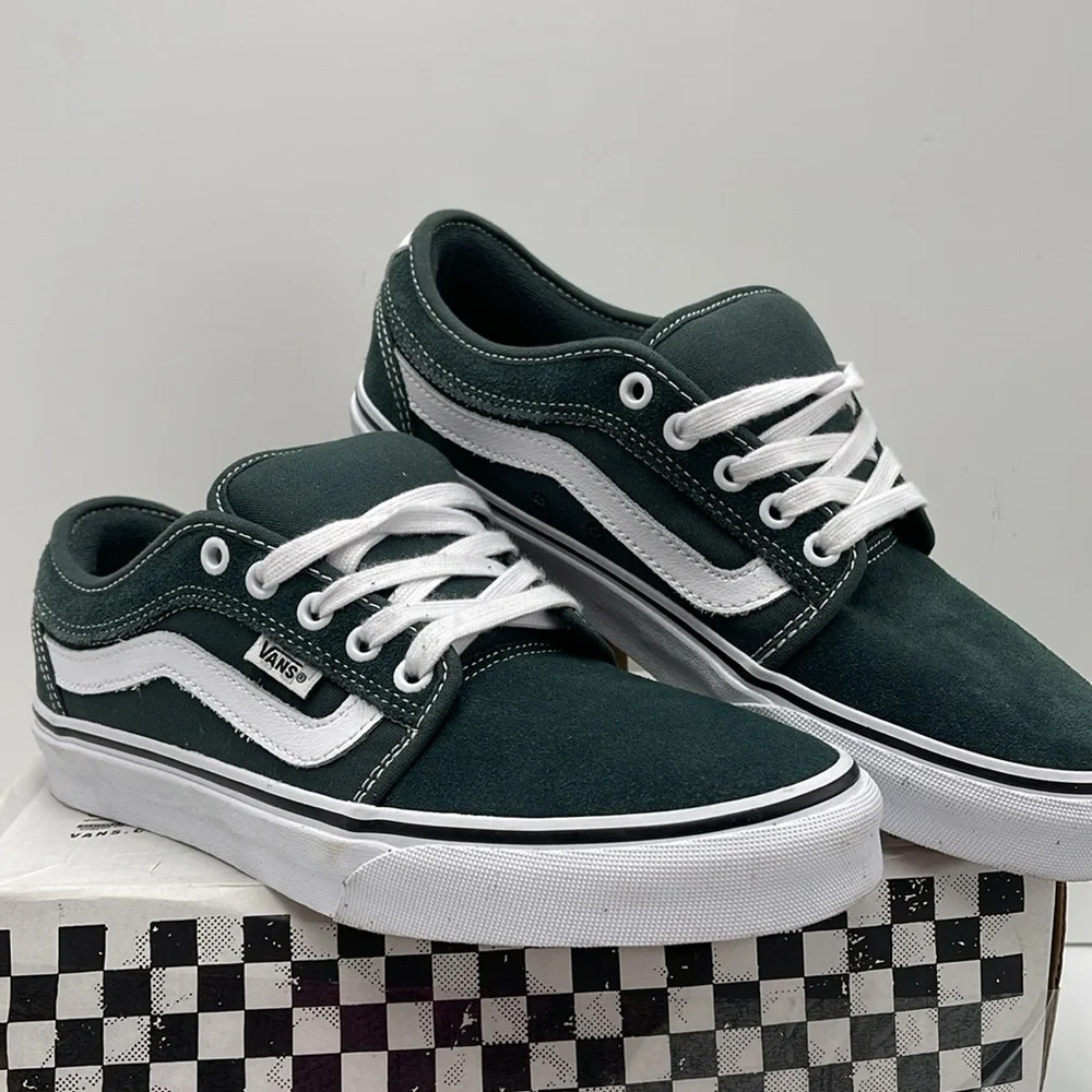 Vans Men’s Kyle Walker
Navy/Stv Navy
VN0A5JIENGJ
Sneakers - Picture 4 of 16